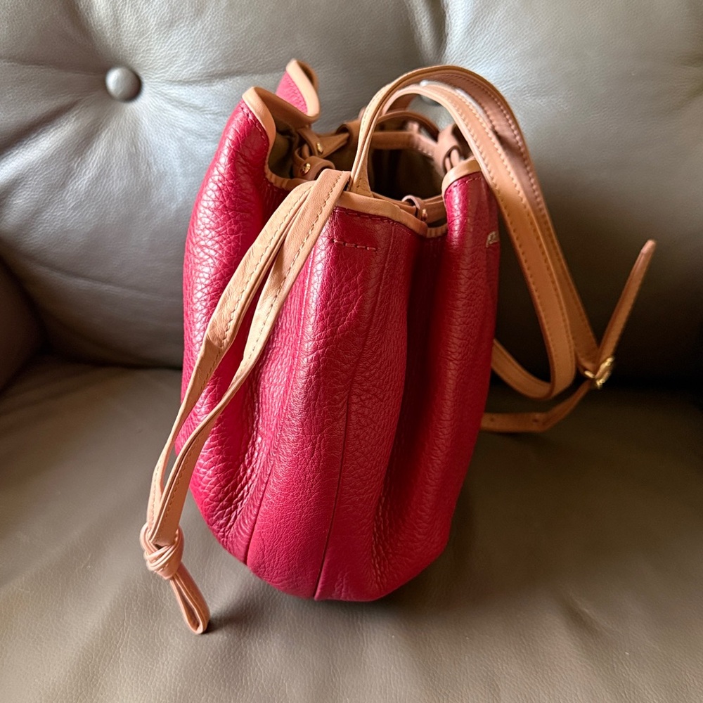 Beautiful Red See By Chloe Crossbody Purse Excellent Condition - Picture 5 of 12